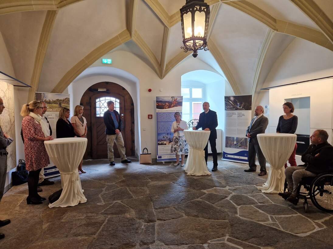 Eröffnung der Wanderausstellung im Foyer des Sächsischen Oberbergamtes